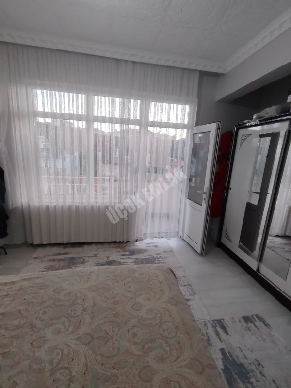* AFYON ÜÇOK EMLAKTAN HARBİŞ KOCATEPE MAH 3+1 100M² TEMİZ BAKIMLI SATILIK DAİRE *