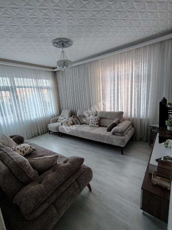 * AFYON ÜÇOK EMLAKTAN HARBİŞ KOCATEPE MAH 3+1 100M² TEMİZ BAKIMLI SATILIK DAİRE *