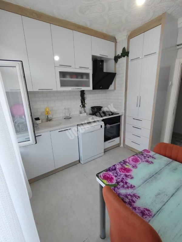 * AFYON ÜÇOK EMLAKTAN HARBİŞ KOCATEPE MAH 3+1 100M² TEMİZ BAKIMLI SATILIK DAİRE *