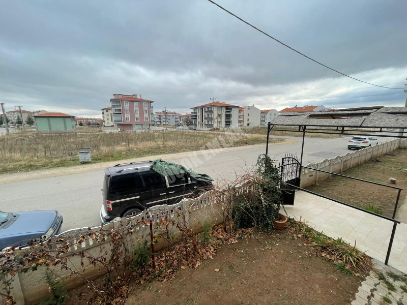 ✭ AFYON ÜÇOK EMLAKTAN MAREŞAL FEVZİ ÇAKMAK MAH 3+1 115M² TEMİZ BAKIMLI SATILIK DAİRE ✭