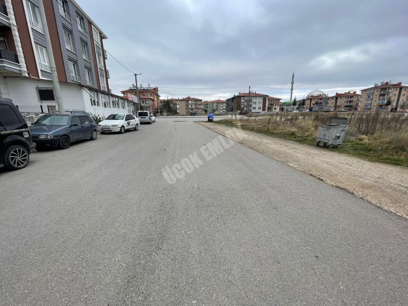 ✭ AFYON ÜÇOK EMLAKTAN MAREŞAL FEVZİ ÇAKMAK MAH 3+1 115M² TEMİZ BAKIMLI SATILIK DAİRE ✭