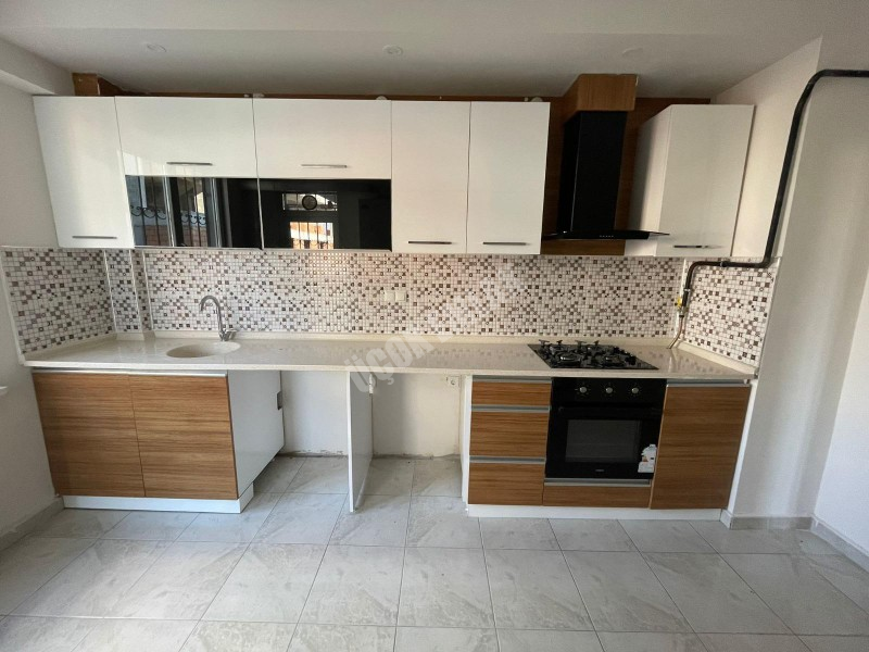 ✭ AFYON ÜÇOK EMLAKTAN MAREŞAL FEVZİ ÇAKMAK MAH 3+1 115M² TEMİZ BAKIMLI SATILIK DAİRE ✭