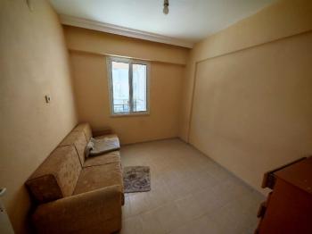 Didim Yeni Mahalle'de Merkezi Konumda Satılık 2+1 Ara Kat Daire