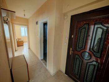 Didim Yeni Mahalle'de Merkezi Konumda Satılık 2+1 Ara Kat Daire