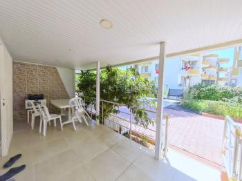 Didim Çamlık Aytepe’de Denize Yakın Eşyalı 3+1 Tripleks Yazlık