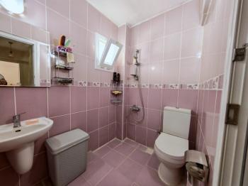 Didim Çamlık Aytepe’de Denize Yakın Eşyalı 3+1 Tripleks Yazlık