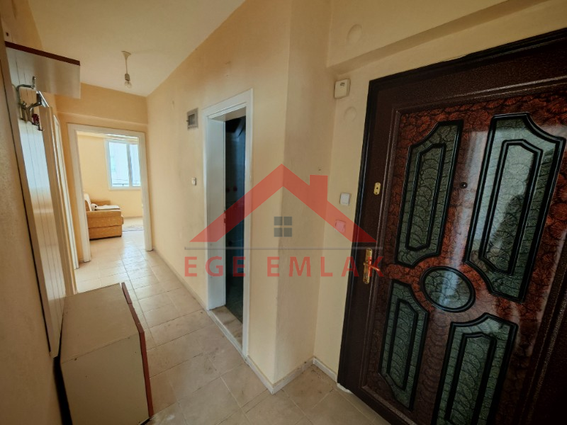 Didim Yeni Mahalle'de Merkezi Konumda Satılık 2+1 Ara Kat Daire