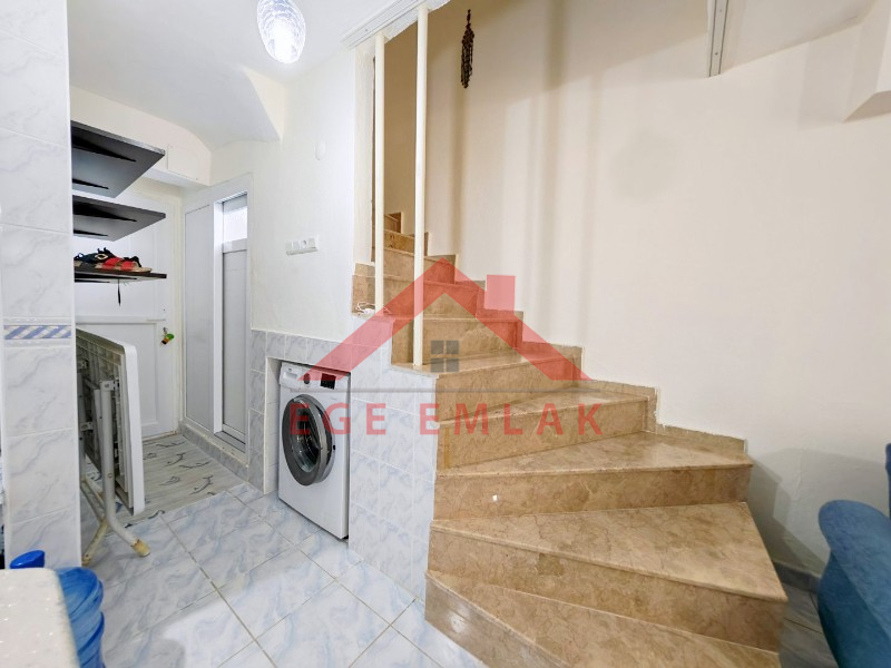 Didim Çamlık Aytepe’de Denize Yakın Eşyalı 3+1 Tripleks Yazlık