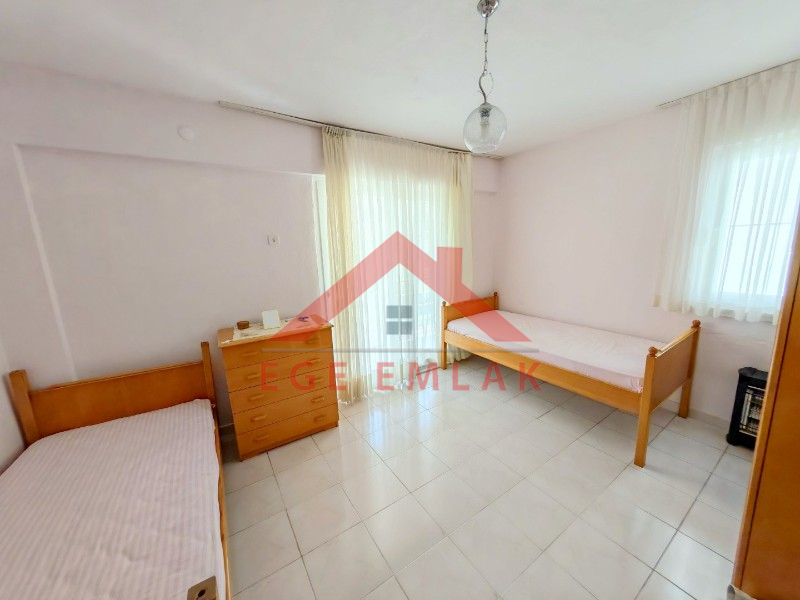 Didim Çamlık Aytepe’de Denize Yakın Eşyalı 3+1 Tripleks Yazlık