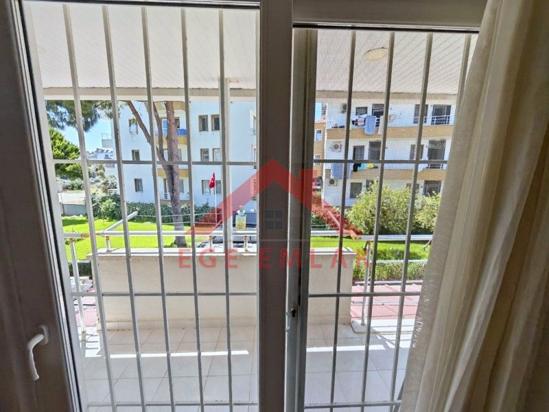 Didim Çamlık Aytepe’de Denize Yakın Eşyalı 3+1 Tripleks Yazlık