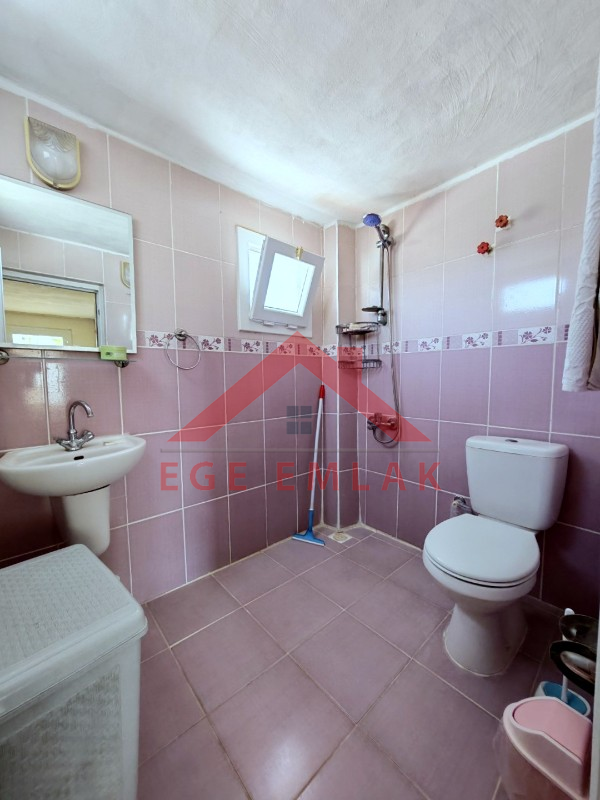 Didim Çamlık Aytepe’de Denize Yakın Eşyalı 3+1 Tripleks Yazlık