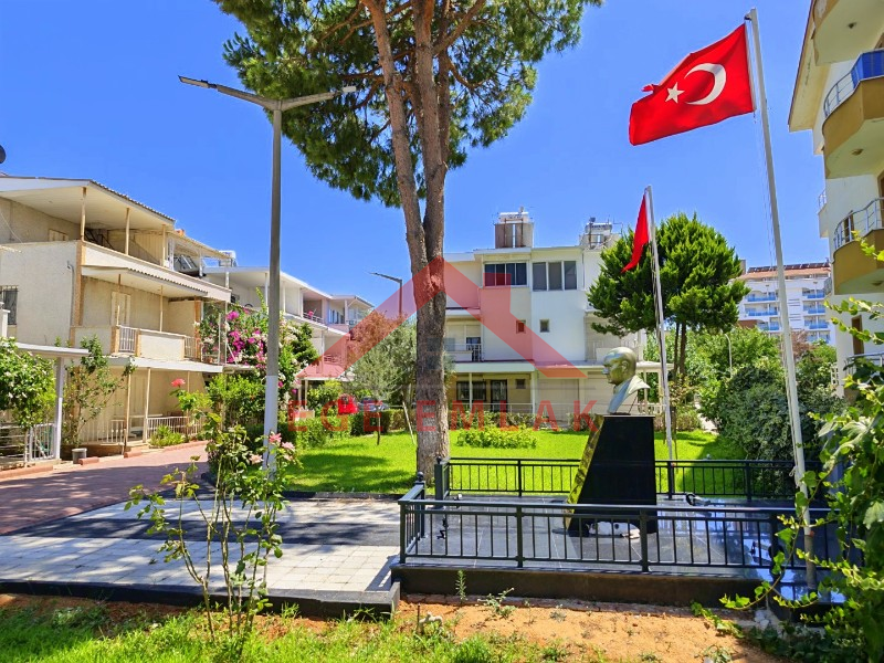 Didim Çamlık Aytepe’de Denize Yakın Eşyalı 3+1 Tripleks Yazlık