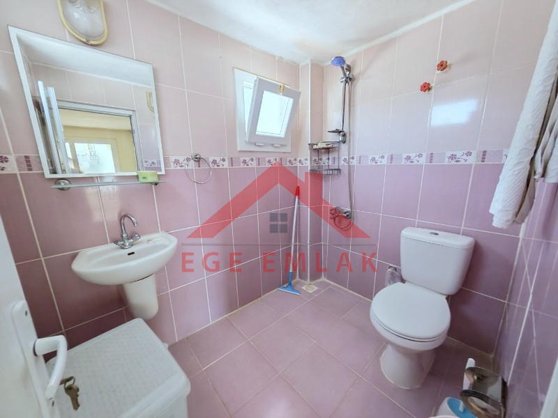 Didim Çamlık Aytepe’de Denize Yakın Eşyalı 3+1 Tripleks Yazlık