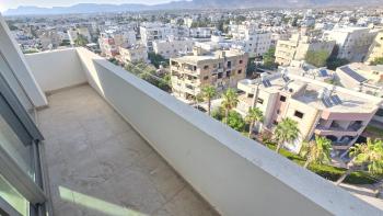 KKTC LEFKOŞA ORTAKÖY'DE 7. KATTA ŞEHİR VE DAĞ MANZARALI 2+1 FULL EŞYALI KİRALIK DAİRE