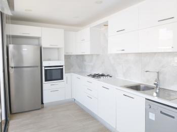 KKTC GİRNE MERKEZDE DENİZ VE DAĞ MANZARALI SATILIK 3+1 PENTHOUSE DAİRE
