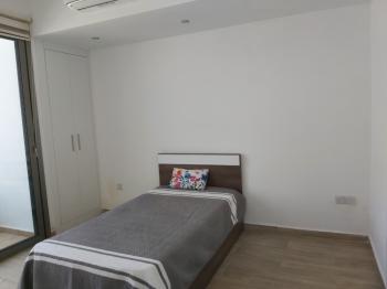 KKTC GİRNE MERKEZDE DENİZ VE DAĞ MANZARALI SATILIK 3+1 PENTHOUSE DAİRE