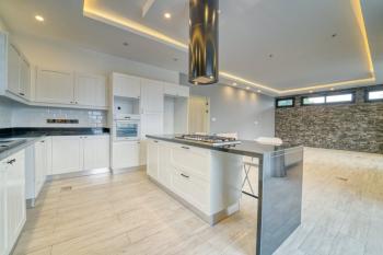 KKTC Girne Çatalköy'de Geniş Bahçeli Ödeme Planlı Satılık 4+1 Havuzlu Lüks Villa