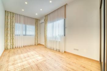 KKTC Girne Çatalköy'de Geniş Bahçeli Ödeme Planlı Satılık 4+1 Havuzlu Lüks Villa