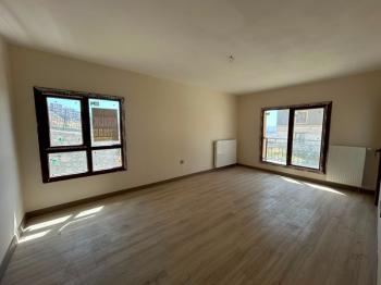 * AFYON ÜÇOK EMLAKTAN TOKİ KANLICA GÖKÇE TOKİLERDE MAH 2+1 80M² SIFIR ASANSÖRLÜ KİRALIK DAİRE * 