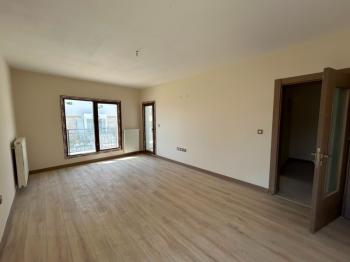 * AFYON ÜÇOK EMLAKTAN TOKİ KANLICA GÖKÇE TOKİLERDE MAH 2+1 80M² SIFIR ASANSÖRLÜ KİRALIK DAİRE * 