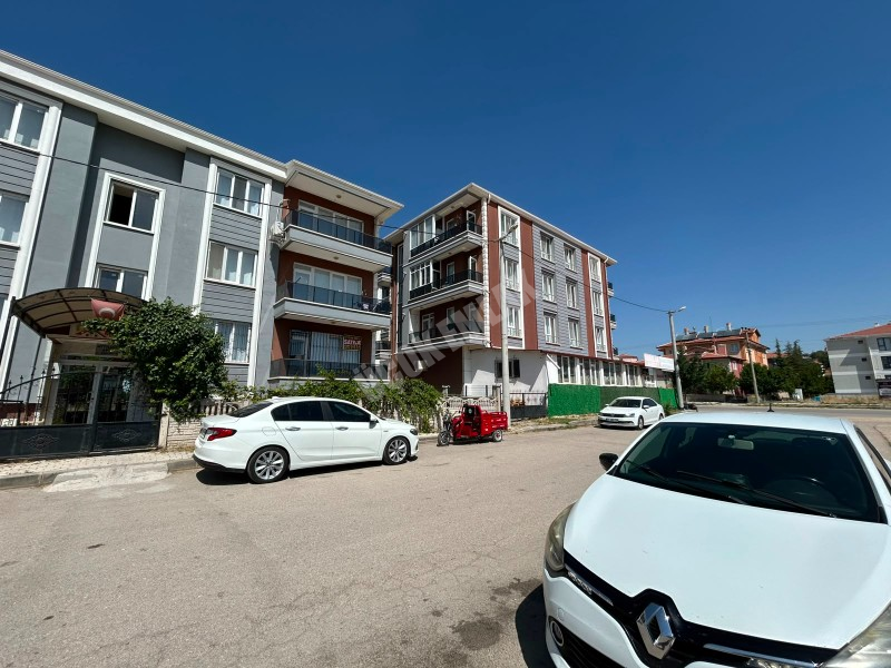 ✭ AFYON ÜÇOK EMLAKTAN MAREŞAL FEVZİ ÇAKMAK MAH 3+1 115M² TEMİZ BAKIMLI SATILIK DAİRE ✭