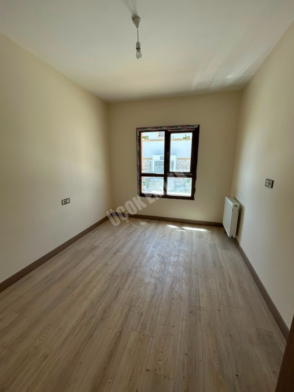 * AFYON ÜÇOK EMLAKTAN TOKİ KANLICA GÖKÇE TOKİLERDE MAH 2+1 80M² SIFIR ASANSÖRLÜ KİRALIK DAİRE * 