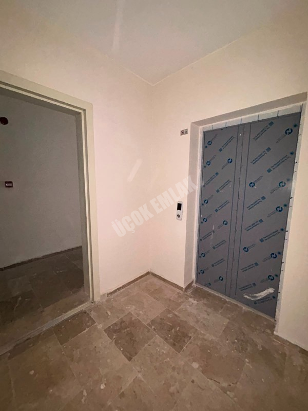 * AFYON ÜÇOK EMLAKTAN TOKİ KANLICA GÖKÇE TOKİLERDE MAH 2+1 80M² SIFIR ASANSÖRLÜ KİRALIK DAİRE * 
