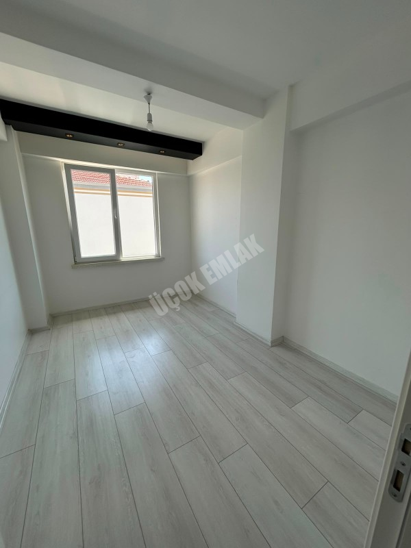 AFYON ÜÇOK EMLAKTAN KANLICA MAH +1 110M² SIFIR AYARINDA KİRALIK  DAİRE 