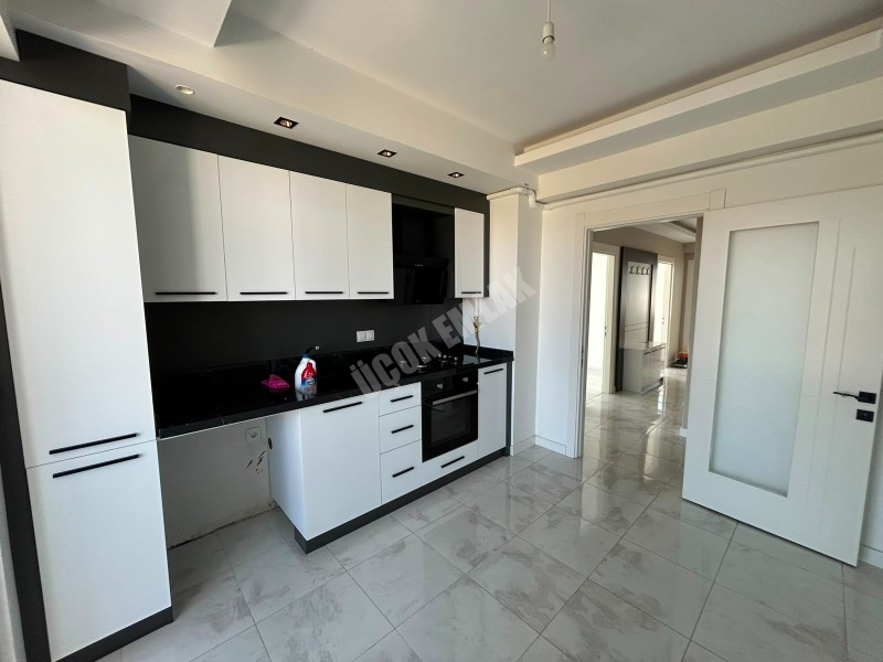 AFYON ÜÇOK EMLAKTAN KANLICA MAH +1 110M² SIFIR AYARINDA KİRALIK  DAİRE 