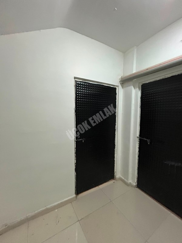 AFYON ÜÇOK EMLAKTAN KANLICA MAH +1 110M² SIFIR AYARINDA KİRALIK  DAİRE 