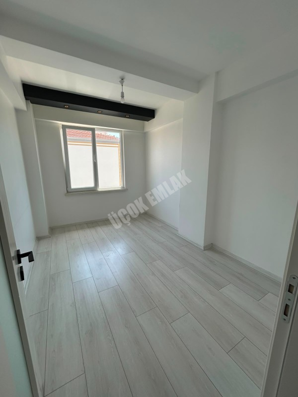 AFYON ÜÇOK EMLAKTAN KANLICA MAH +1 110M² SIFIR AYARINDA KİRALIK  DAİRE 