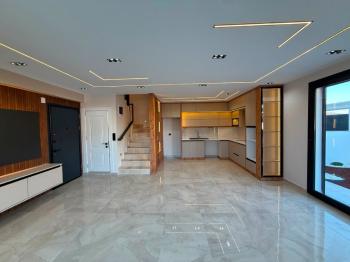 Didim'de Satılık 3+1 Havuzlu Teraslı Otoparklı Villa