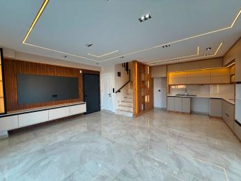 Didim'de Satılık 3+1 Havuzlu Teraslı Otoparklı Villa
