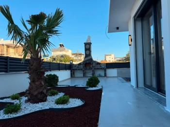 Didim'de Satılık 3+1 Havuzlu Teraslı Otoparklı Villa