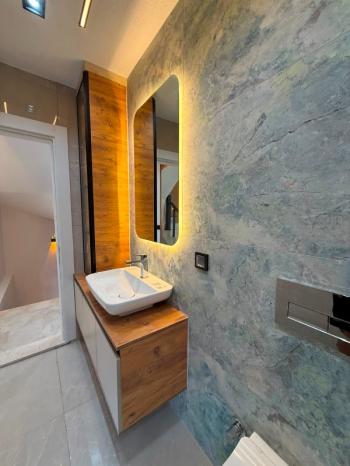 Didim'de Satılık 3+1 Havuzlu Teraslı Otoparklı Villa