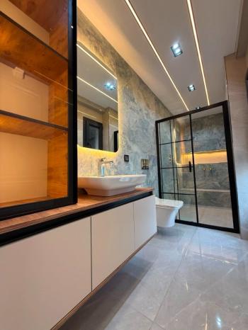 Didim'de Satılık 3+1 Havuzlu Teraslı Otoparklı Villa