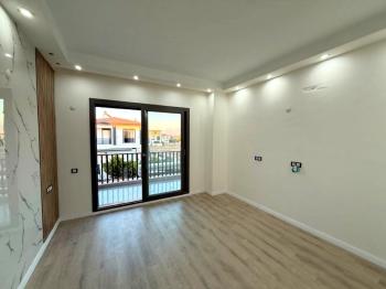 Didimde 317 M2  Arsa İçerisinde 4+1 Villa