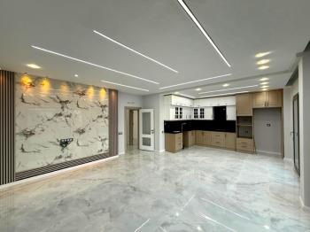 Didimde 317 M2  Arsa İçerisinde 4+1 Villa