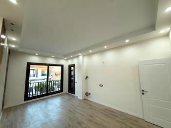 Didimde 317 M2  Arsa İçerisinde 4+1 Villa