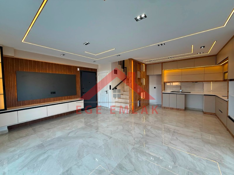 Didim'de Satılık 3+1 Havuzlu Teraslı Otoparklı Villa
