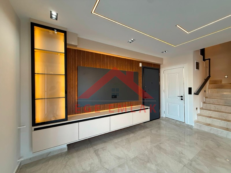 Didim'de Satılık 3+1 Havuzlu Teraslı Otoparklı Villa