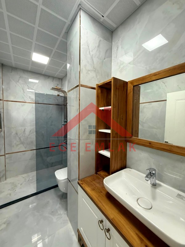 Didimde 317 M2  Arsa İçerisinde 4+1 Villa