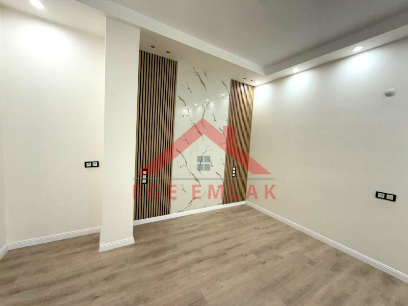 Didimde 317 M2  Arsa İçerisinde 4+1 Villa