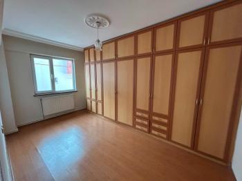 * AFYON ÜÇOK EMLAKTAN HARBİŞ KOCATEPE MAH 3+1 115M² TEMİZ BAKIMLI KİRALIK DAİRE *