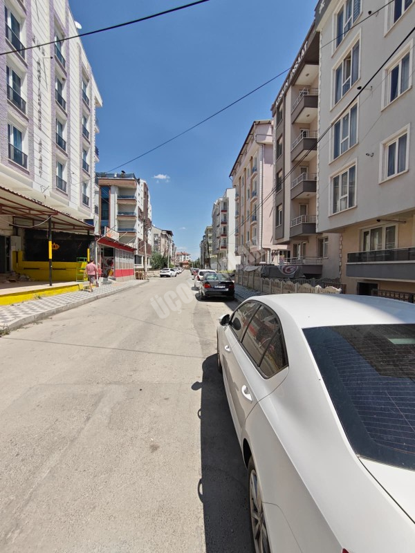 * AFYON ÜÇOK EMLAKTAN ERENLER MAH 1+1 45M² EŞYALI KİRALIK DAİRE *