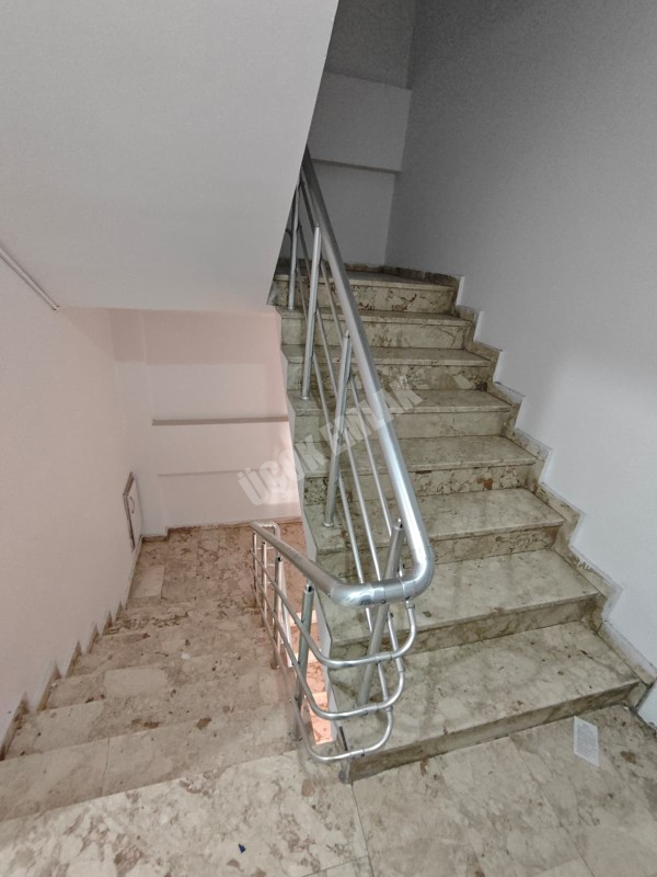 * AFYON ÜÇOK EMLAKTAN ERENLER MAH 1+1 45M² EŞYALI KİRALIK DAİRE *