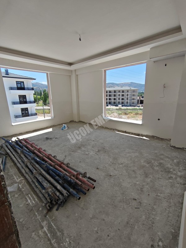 * AFYON ÜÇOK EMLAKTAN ERKMEN CUMHURİYET MAH 2+1 75M² SIFIR ARAKAT SATILIK DAİRE *