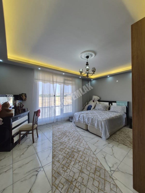 *AFYON ÜÇOK EMLAKTAN SUSUZ KASABASI 964M² SATILIK ARSA + MÜSTAKİL EV *