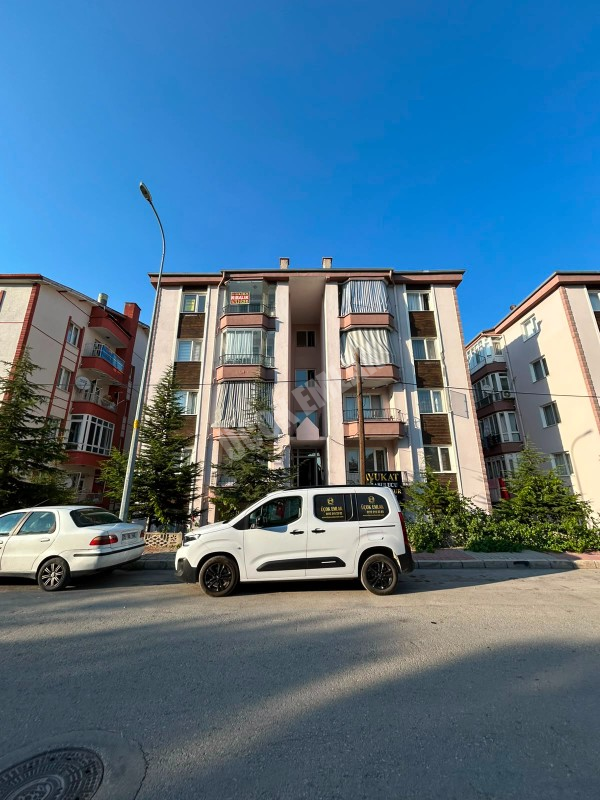 * AFYON ÜÇOK EMLAKTAN HARBİŞ KOCATEPE MAH 3+1 115M² TEMİZ BAKIMLI KİRALIK DAİRE *