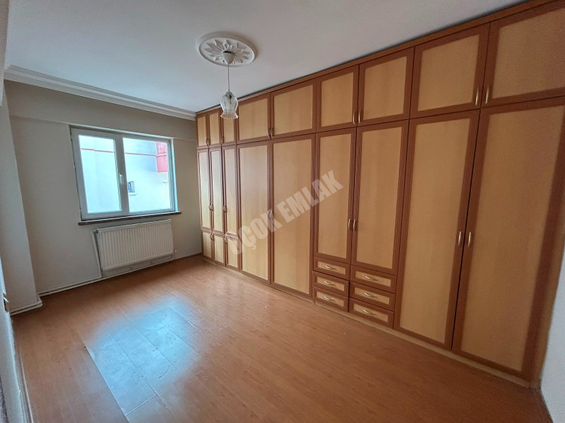 * AFYON ÜÇOK EMLAKTAN HARBİŞ KOCATEPE MAH 3+1 115M² TEMİZ BAKIMLI KİRALIK DAİRE *